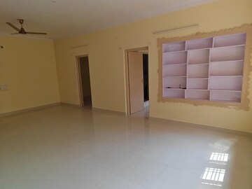 Room in 3 BHK Builder Floor at Hbr Layout – for Rent