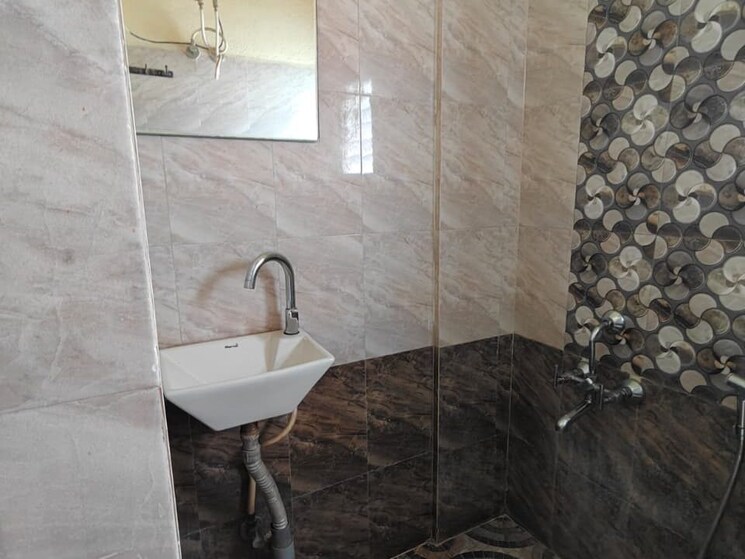Bathroom, hbr layout 3 Bedroom 1500 Sq.Ft. Builder Floor In Hbr Layout Bangalore 9648214