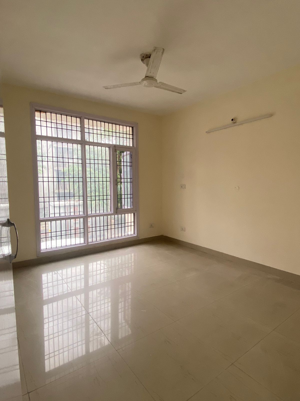 3 BHK 1900 Sq.Ft. Apartment in Paras Dews