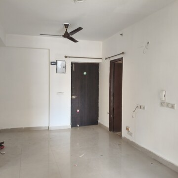 Room in 3 BHK Apartment at Galaxy North Avenue ll, Gaur City 2 – for Sale