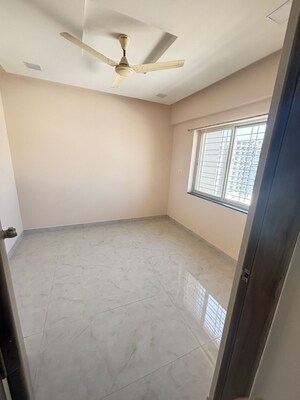 Room in 1 BHK Apartment at Dhanori – for Rent