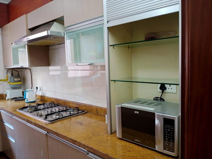 Kitchen, safdarjung enclave 3 Bedroom 1800 Sq.Ft. Builder Floor In Safdarjung Enclave Delhi 9648377