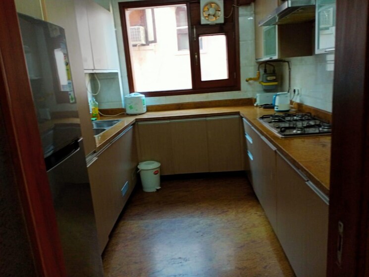 Kitchen, safdarjung enclave 3 Bedroom 1800 Sq.Ft. Builder Floor In Safdarjung Enclave Delhi 9648377