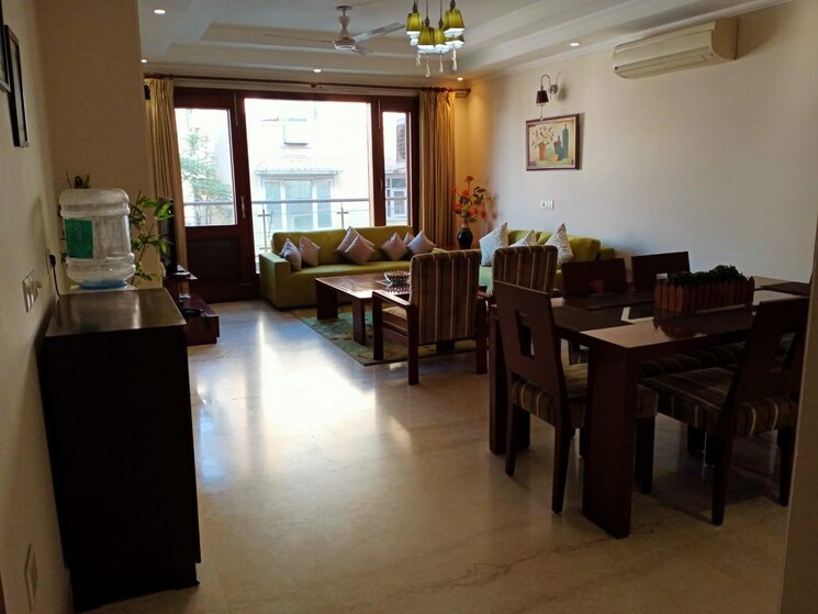 Gym, safdarjung enclave 3 Bedroom 1800 Sq.Ft. Builder Floor In Safdarjung Enclave Delhi 9648377