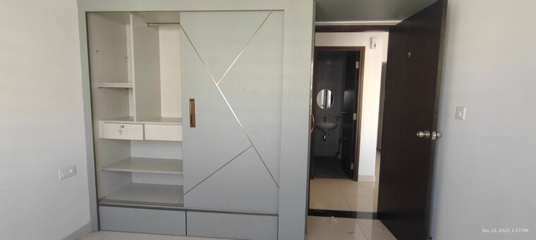 Room, provident-park-square 2 Bedroom 900 Sq.Ft. Apartment In Kanakapura Road Bangalore 9648380