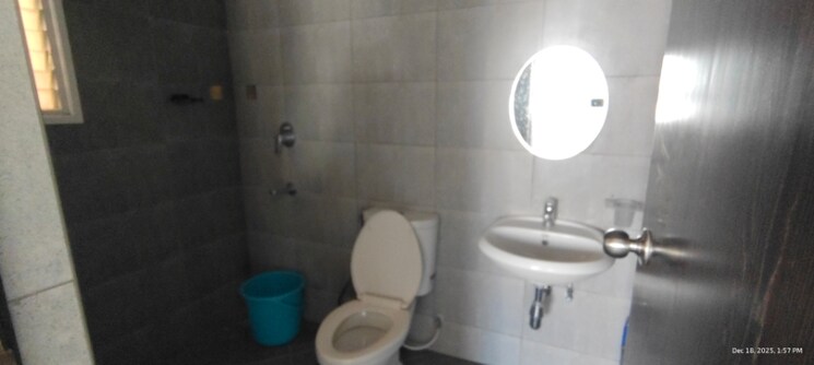 Bathroom, provident-park-square 2 Bedroom 900 Sq.Ft. Apartment In Kanakapura Road Bangalore 9648380