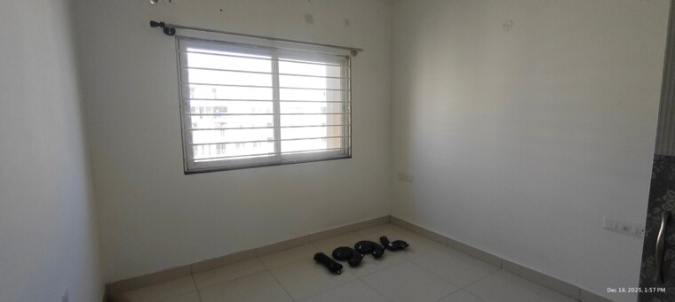 Room, provident-park-square 2 Bedroom 900 Sq.Ft. Apartment In Kanakapura Road Bangalore 9648380