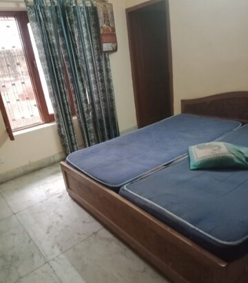2 BHK Villa For Rent in Aliganj