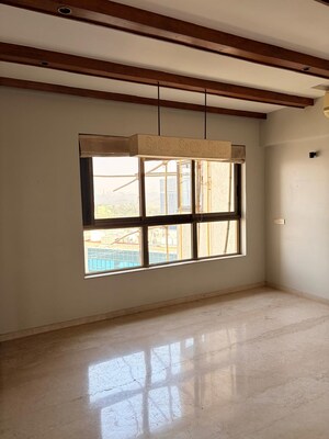 Room in 3 BHK Apartment at L&T Emerald Isle, Powai – for Rent