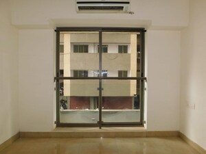 Room in 2 BHK Apartment at Roswalt Raya, Chembur – for Sale