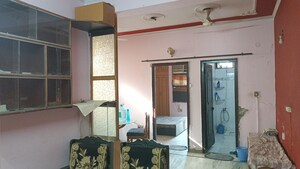 Living Room in 1 BHK Builder Floor at Vaishali Sector 6 – for Rent