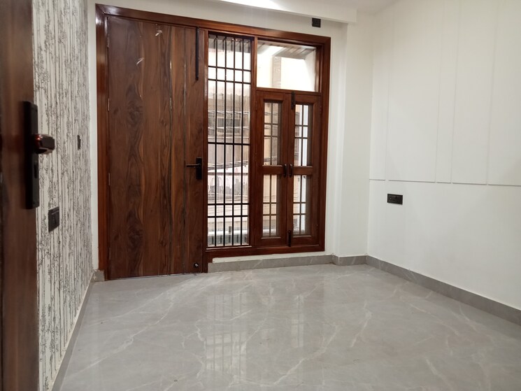 Room, mahavir enclave 1 3 Bedroom 900 Sq.Ft. Builder Floor In Mahavir Enclave 1 Delhi 9648401