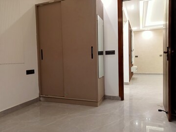 Room in 3 BHK Builder Floor at Mahavir Enclave 1 – for Sale