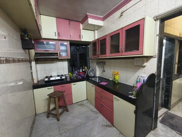 Team Area in 2 BHK Apartment at Vastu Anand Apartment, Kalwa – for Sale