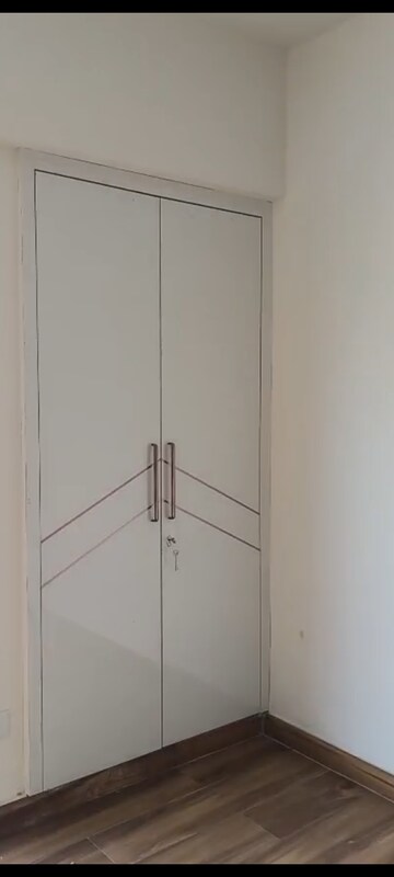 Furnished Amenities in 2 BHK Apartment at Samridhi Luxuriya Avenue, Sector 150 – for Rent