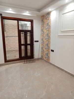 Room in 2 BHK Builder Floor at Mahavir Enclave 1 – for Sale