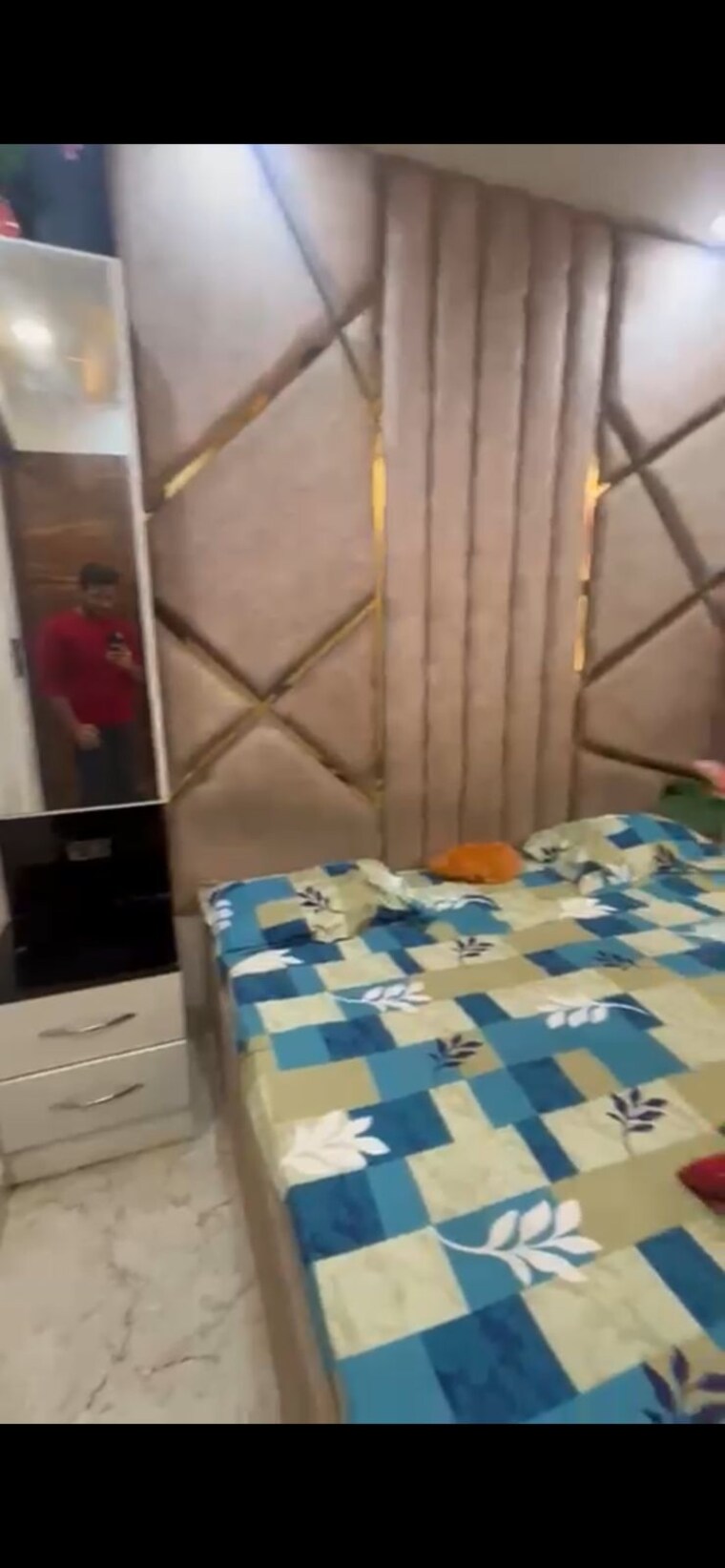 Bedroom, uttam nagar 3 Bedroom 100 Sq.Yd. Builder Floor In Uttam Nagar Delhi 9648456