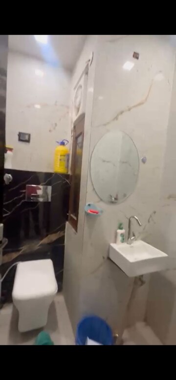 Team Area in 3 BHK Builder Floor at Uttam Nagar – for Rent