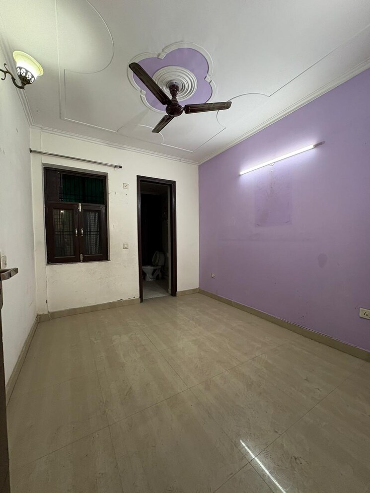 Room, sainik colony 2 Bedroom 810 Sq.Ft. Builder Floor In Sainik Colony Faridabad 9648399