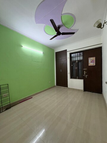 Room in 2 BHK Builder Floor at Sainik Colony – for Sale