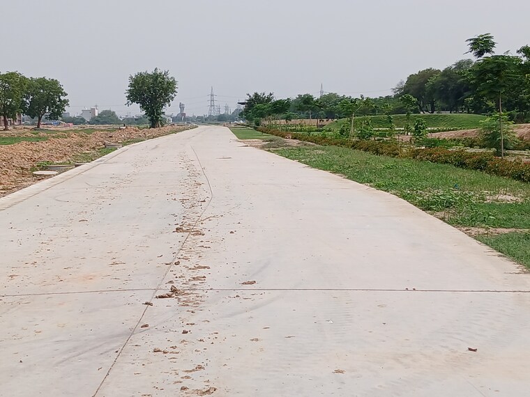 undefined, sector 69  262 Sq.Yd. Plot In Sector 69 Faridabad 9648485