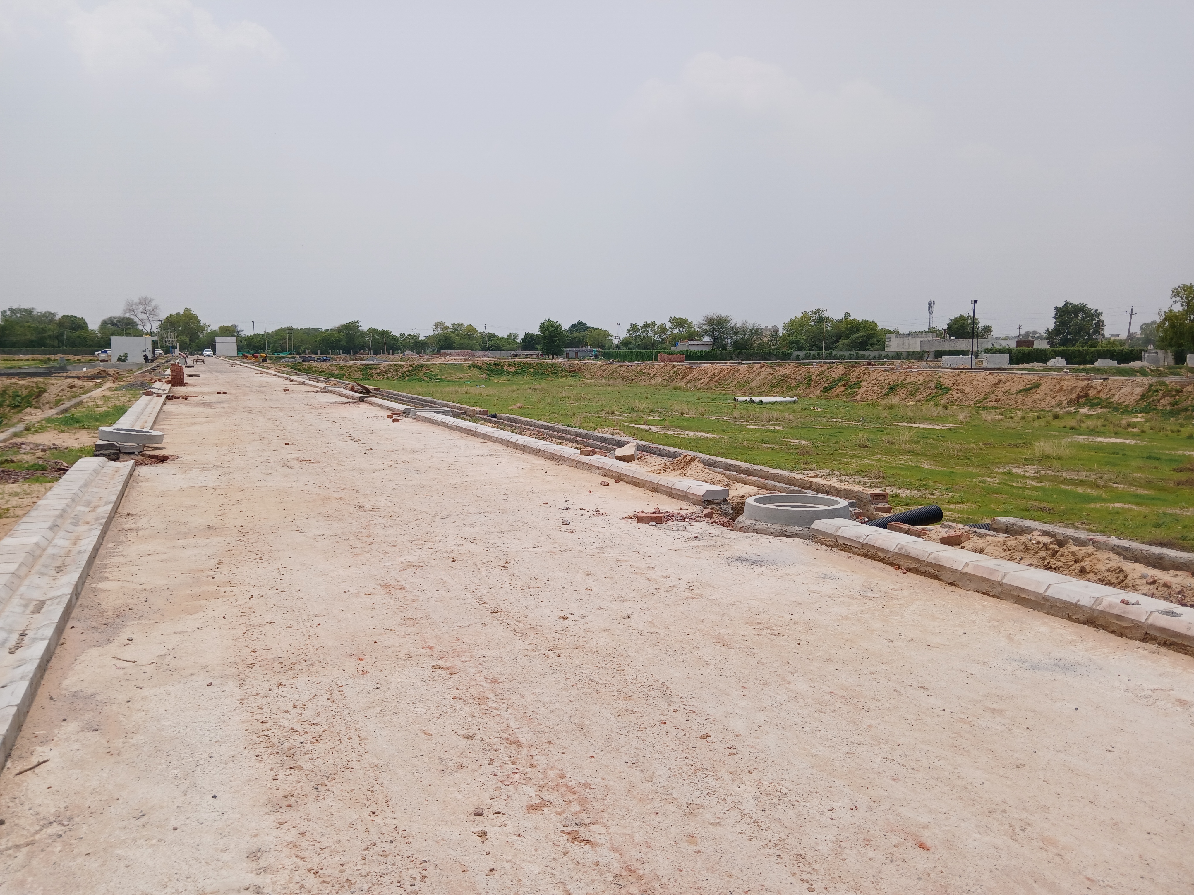 Plot For Sale in Sector 69