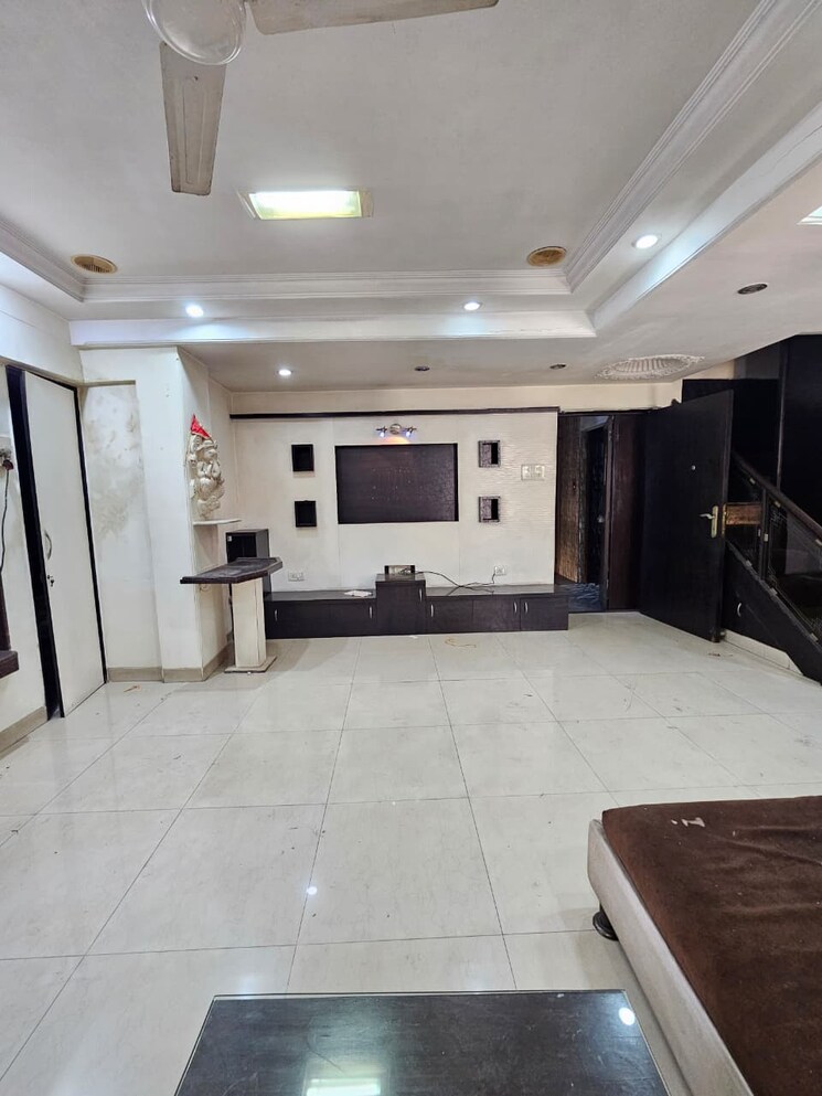 Master Bedroom, zarna-enclave-chs 3.5 Bedroom 1450 Sq.Ft. Apartment In Kandivali East Mumbai 9648518