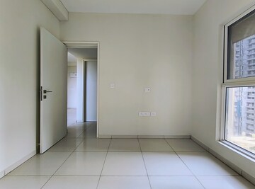 Room in 1 BHK Apartment at Godrej Park Ridge, Manjari – for Rent