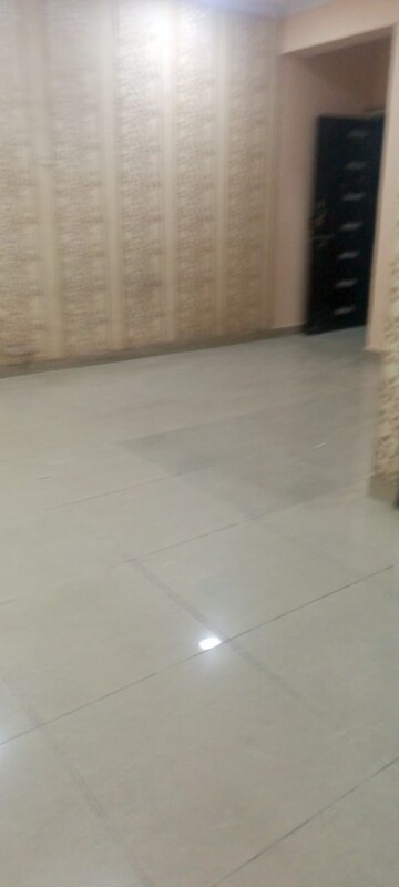 Room in 2 BHK Apartment at Gaur City 2 - 16th Avenue, Sector 16c Greater Noida – for Sale