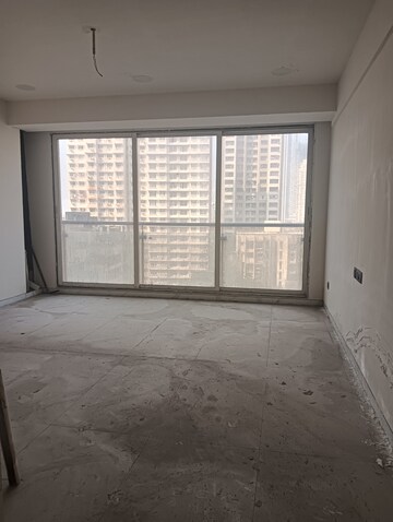 Room in 4 BHK Apartment at Krypton Tower, Prabhadevi – for Sale