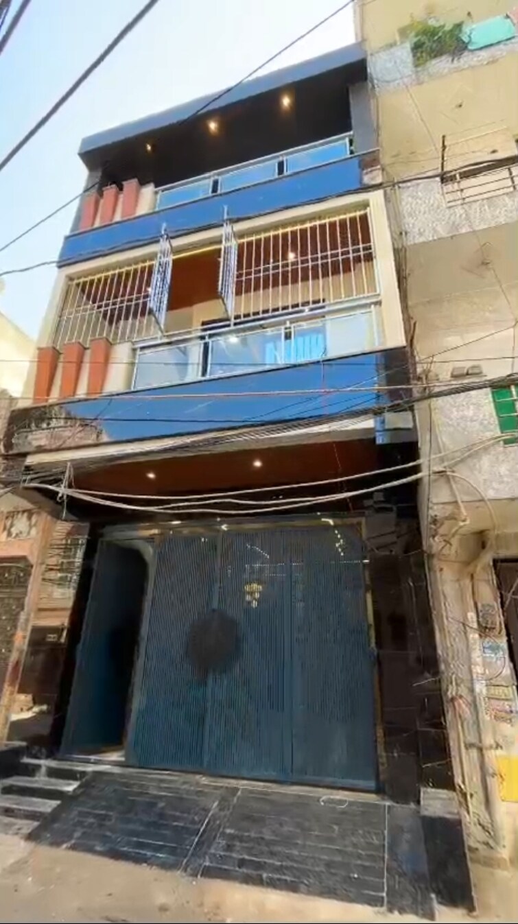 Cover Image, dwarka mor 2 Bedroom 50 Sq.Yd. Independent House In Dwarka Mor Delhi 9648698