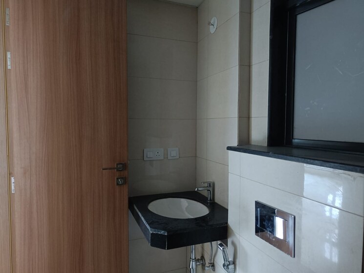 Bathroom, godrej-urban-park 3 Bedroom 944 Sq.Ft. Apartment In Chandivali Mumbai 9648708