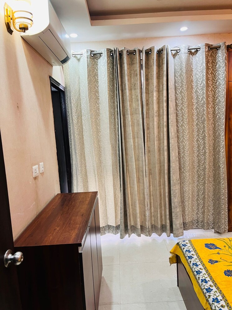 Bedroom, sg-andour-heights 2 Bedroom 900 Sq.Ft. Apartment In Sector 71 Gurgaon 9648725