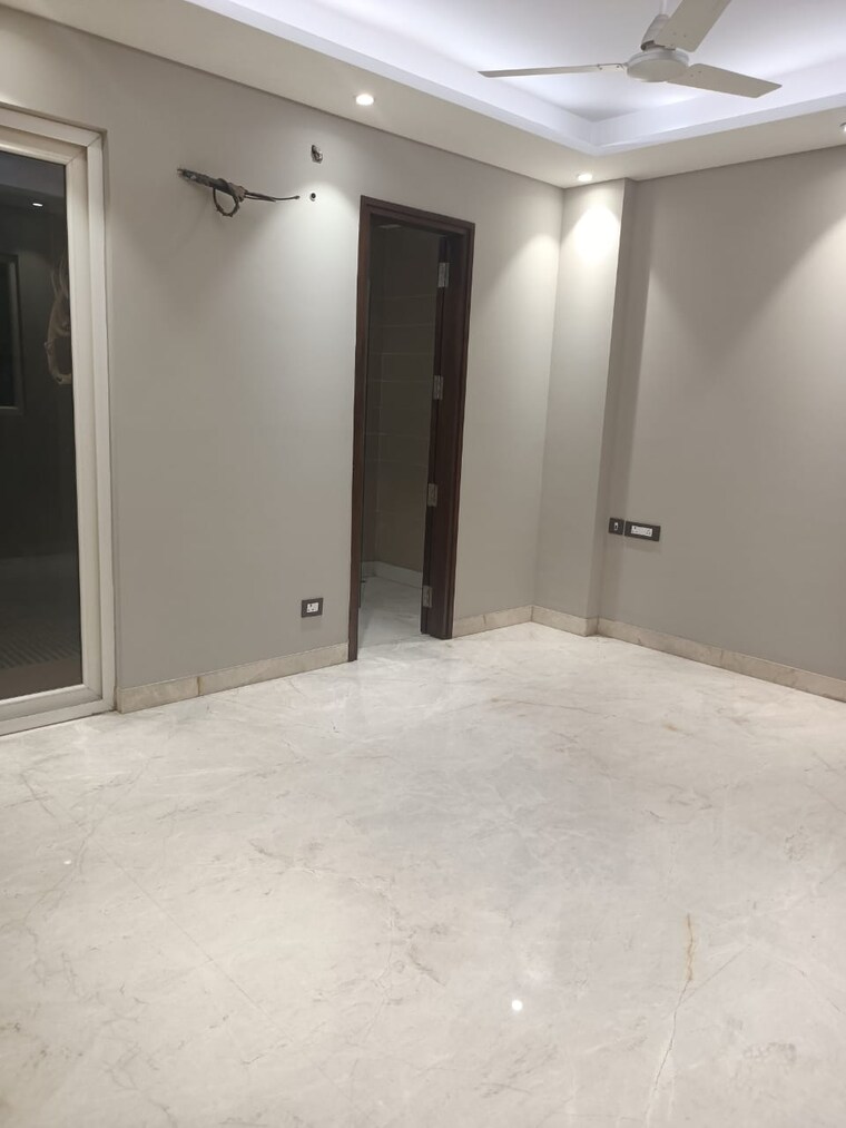 Room, nirman vihar 3 Bedroom 1700 Sq.Ft. Builder Floor In Nirman Vihar Delhi 9648975