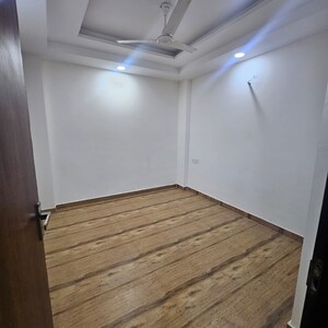 Room in 2 BHK Builder Floor at Chattarpur – for Rent