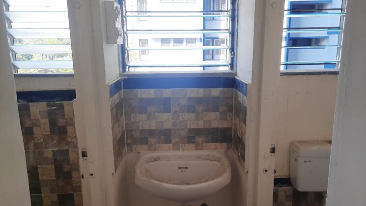 Bathroom, mhada-bombay-dyeing-mill 1 Bedroom 225 Sq.Ft. Apartment In Wadala Mumbai 9648930
