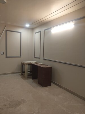 Room in 3 BHK Builder Floor at Sainik Colony – for Sale