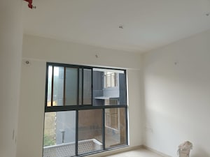 Room in 3 BHK Apartment at Godrej Urban Park, Chandivali – for Rent