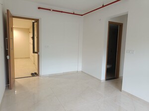 Room in 3 BHK Apartment at Godrej Urban Park, Chandivali – for Rent