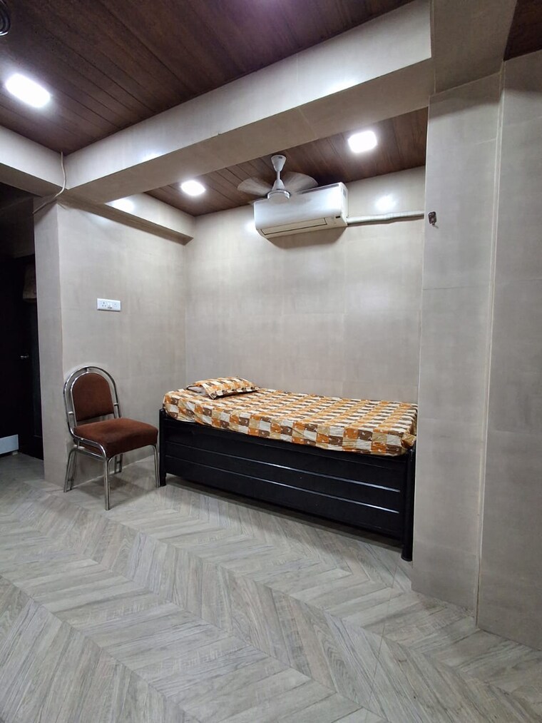 Room, chembur Pg For Girls In Chembur 9649083
