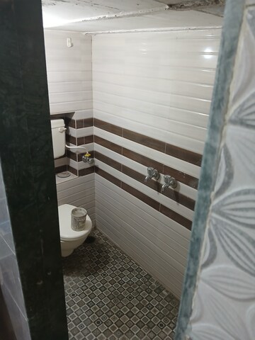 Staircase in  Pg at Chembur – for Rent