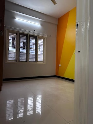 Room in 4 BHK Independent House at Hsr Layout – for Rent