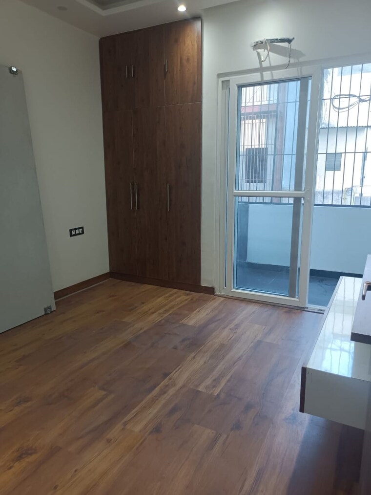 Bedroom, shankar vihar 3 Bedroom 1500 Sq.Ft. Builder Floor In Shankar Vihar Delhi 9649402