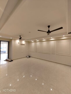 3 BHK + Servant Room Apartment For Sale in Delphine Central Park Estates