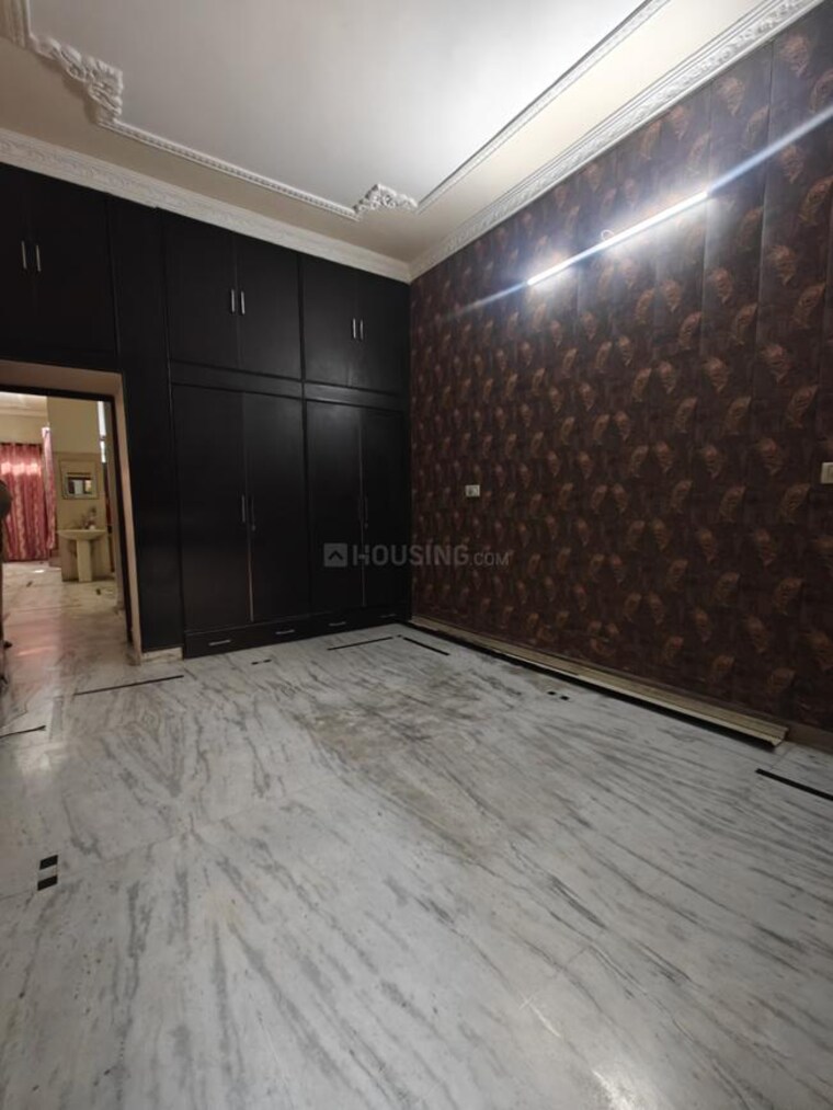 Room, patiala road 4 Bedroom 165 Sq.Yd. Independent House In Patiala Road Zirakpur 9649180