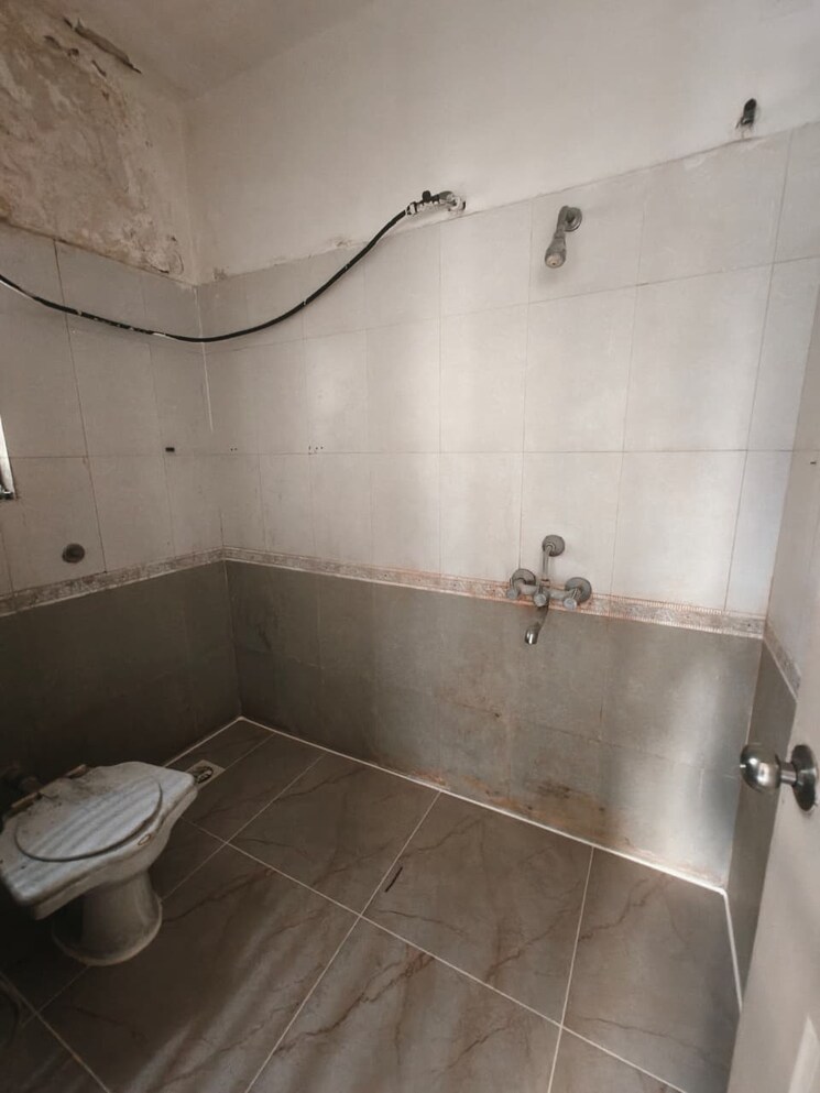 Bathroom, dreams-rhythm 3 Bedroom 1511 Sq.Ft. Apartment In Bavdhan Pune 9649252