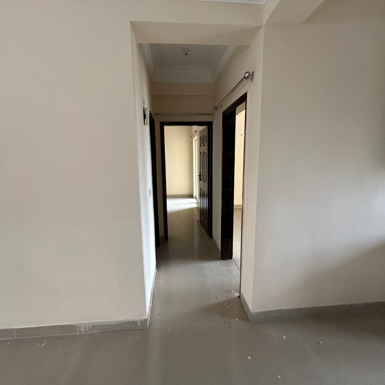 Room, paramount-floraville 3 Bedroom 1360 Sq.Ft. Apartment In Sector 137 Noida 9649309