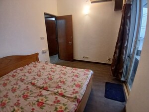 Bedroom in 2 BHK Apartment at DLF Regency Park I, Dlf Phase iv – for Rent