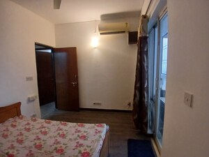 Bedroom in 2 BHK Apartment at DLF Regency Park I, Dlf Phase iv – for Rent