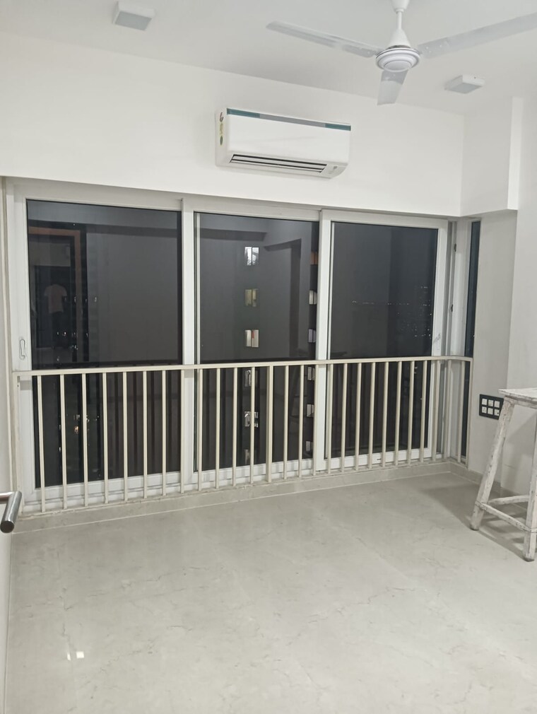 undefined, dadar east 2 Bedroom 897 Sq.Ft. Apartment In Dadar East Mumbai 9649398